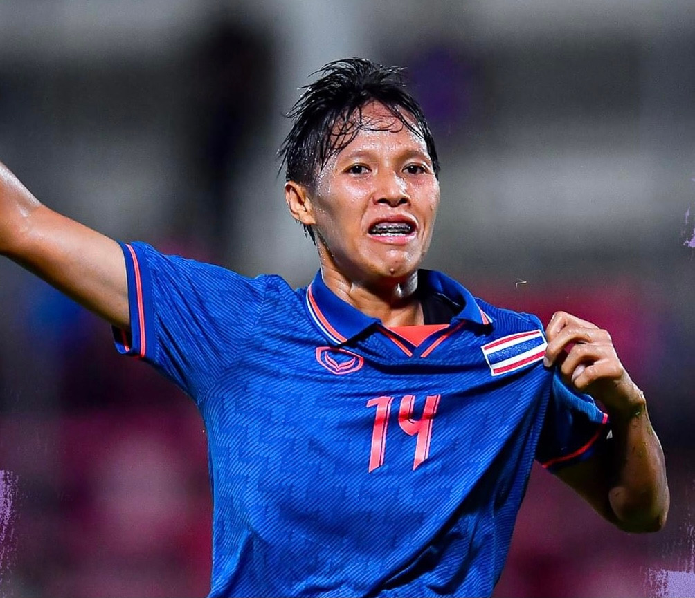 Ngược dòng đánh bại Thái Lan 4-2, tuyển nữ Myanmar hẹn Việt Nam ở chung kết ảnh 6 Ngược dòng đánh bại Thái Lan 4-2, tuyển nữ Myanmar hẹn Việt Nam ở chung kết ảnh 6