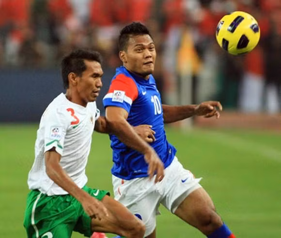 Indonesia giúp Malaysia vào vòng bán kết rồi bị chính đối thủ đánh bại ở chung kết AFF Cup 2010 Indonesia giúp Malaysia vào vòng bán kết rồi bị chính đối thủ đánh bại ở chung kết AFF Cup 2010