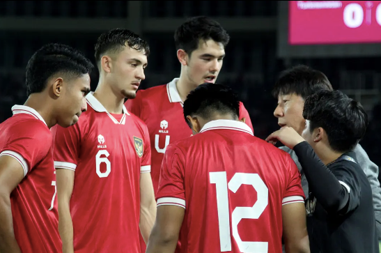 Ferdinan sẽ hợp sức với những cầu thủ nhập tịch để làm nên một đội hình cực mạnh Ferdinan sẽ hợp sức với những cầu thủ nhập tịch để làm nên một đội hình cực mạnh