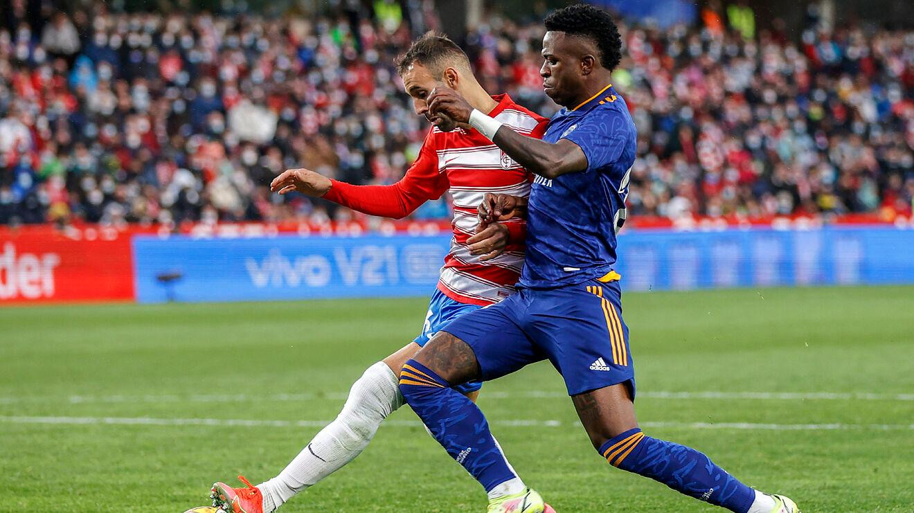 Granada chịu trận trong cả hiệp 2 Granada chịu trận trong cả hiệp 2