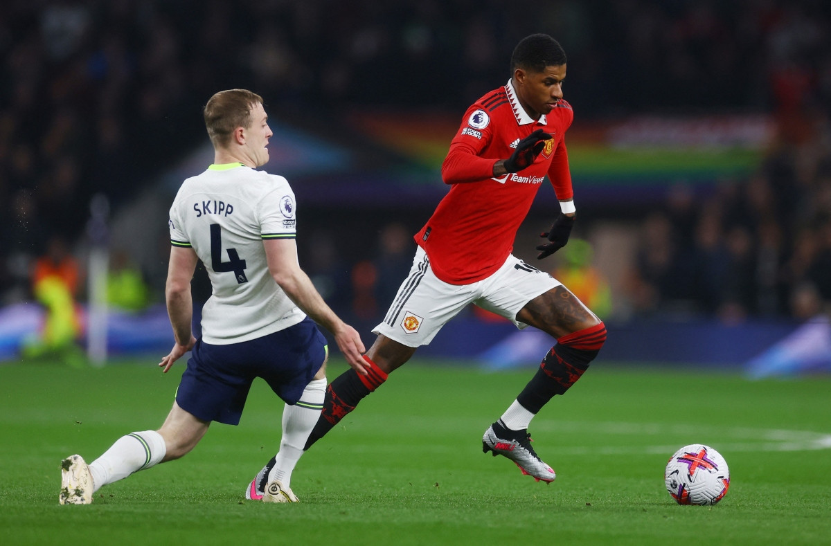 MU đang sa sút với liên tiếp những kết quả không như ý ở mùa giải này MU đang sa sút với liên tiếp những kết quả không như ý ở mùa giải này