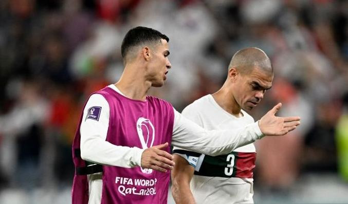 Ronaldo bực bội vì trận thua Hàn Quốc