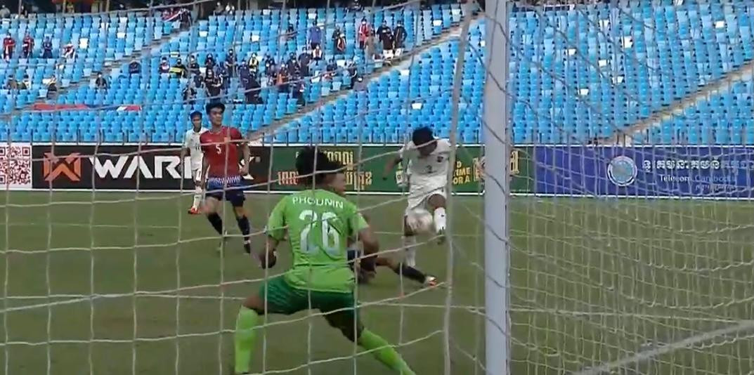 Bỏ lỡ nhiều cơ hội U23 Lào thua trận 0-2 trước U23 Thái Lan ảnh 1