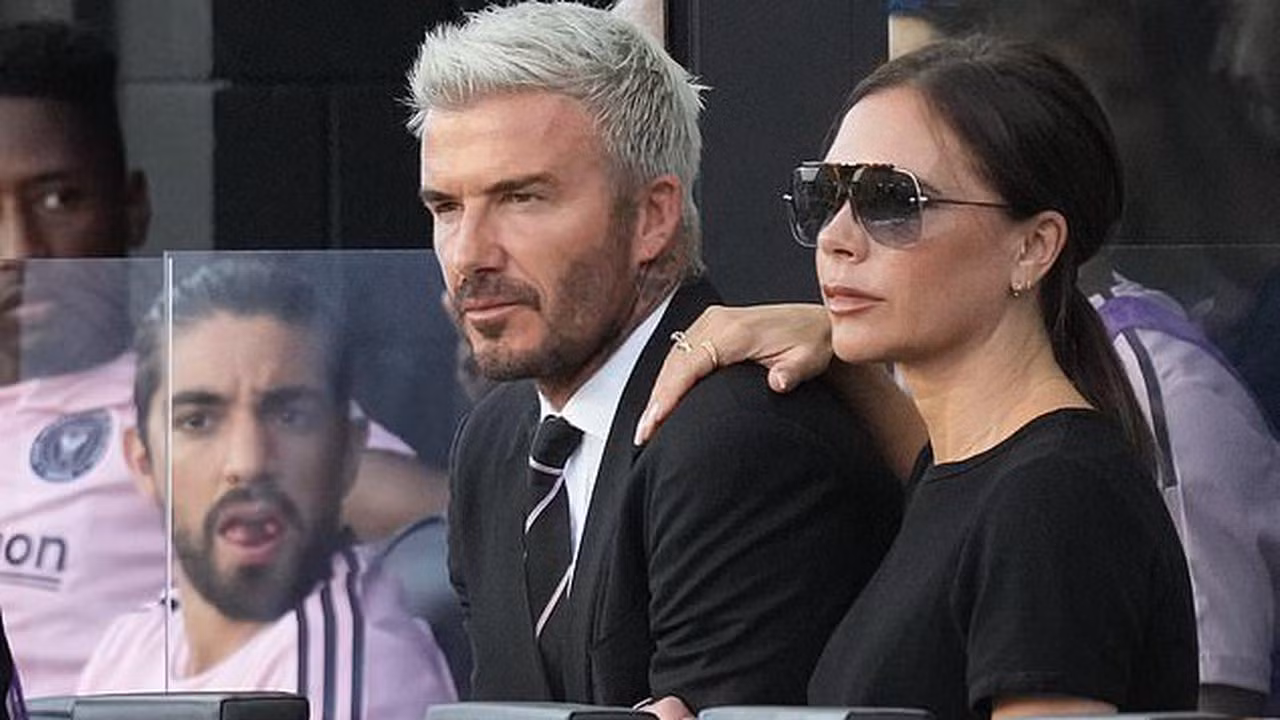 Becks và vợ dõi theo bước chạy của con trai Becks và vợ dõi theo bước chạy của con trai