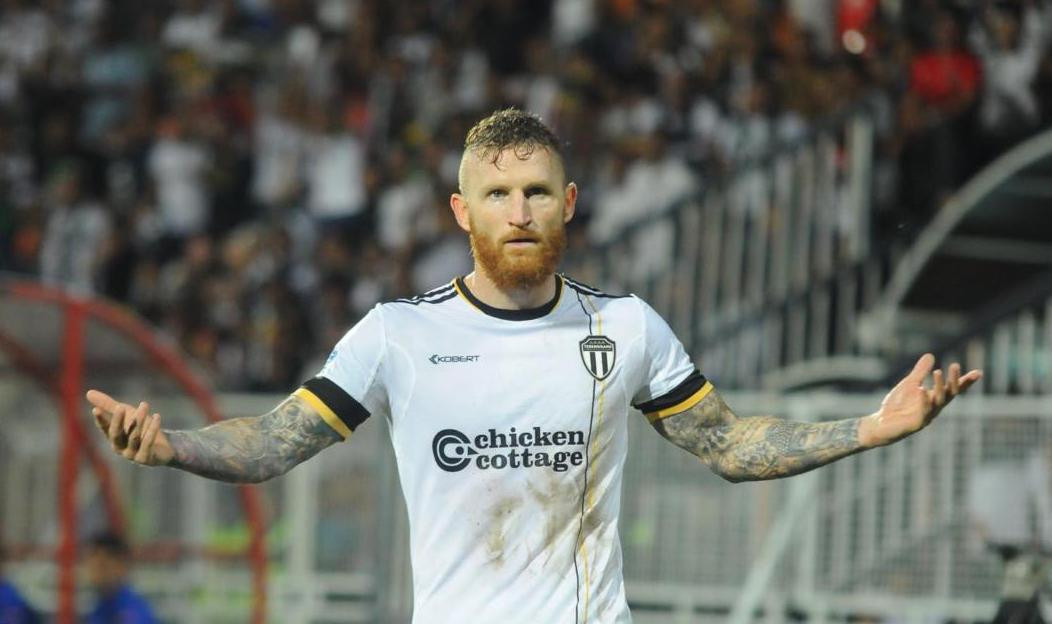 Lee Tuck đã đủ điều kiện khoác áo ĐT Malaysia