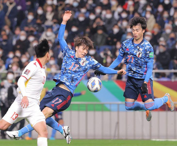 Nhật Bản tấn công liên tục nhưng cũng chỉ có được 1 bàn trước Việt Nam