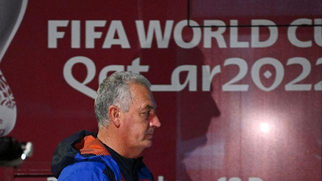 HLV Alfaro vẫn tin các học trò sẽ chơi tốt trước Qatar