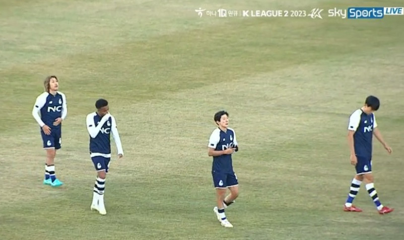 Seoul E-Land mới có 1 điểm sau 3 vòng Seoul E-Land mới có 1 điểm sau 3 vòng