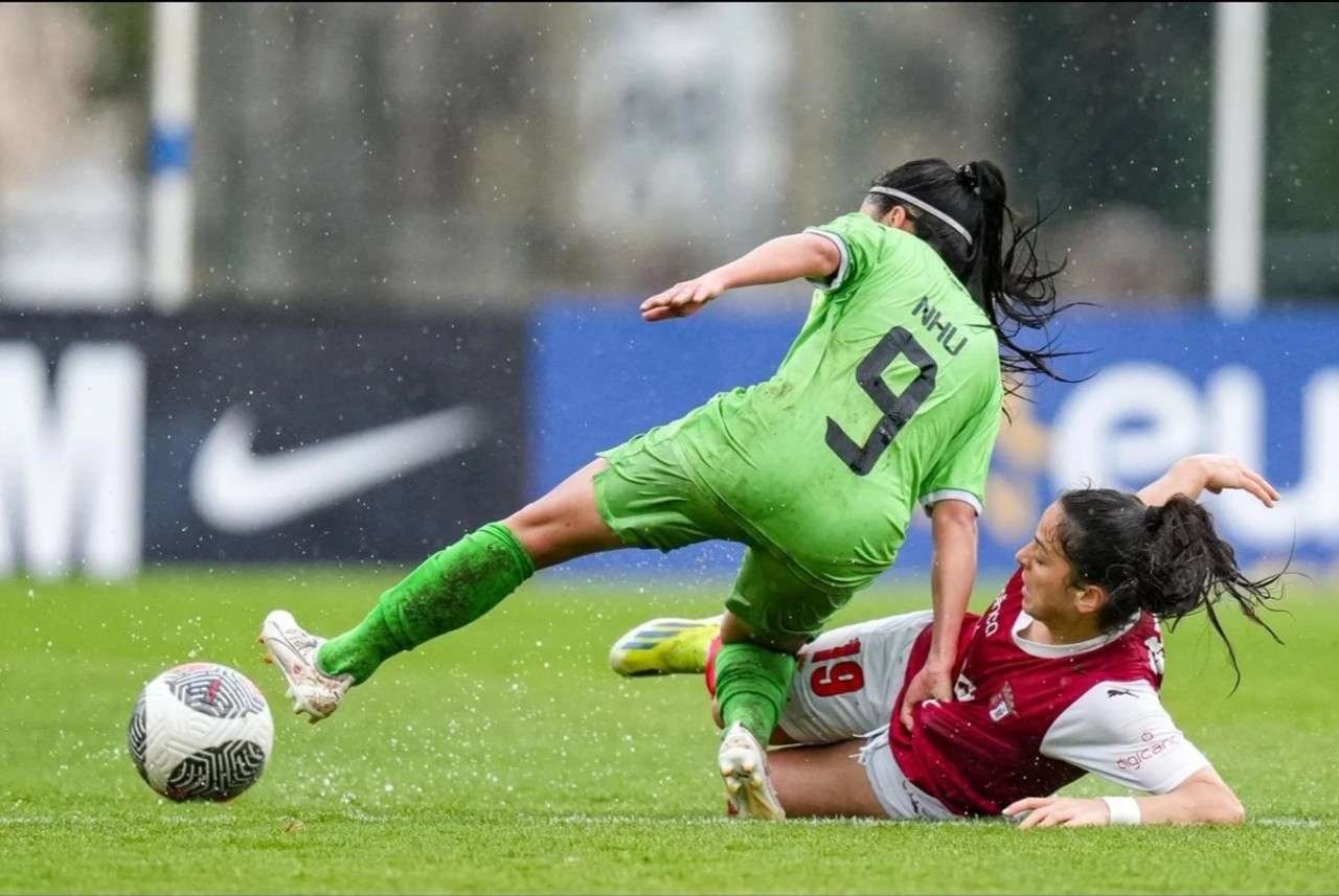 Huỳnh Như đã trải qua một mùa giải khó khăn Huỳnh Như đã trải qua một mùa giải khó khăn