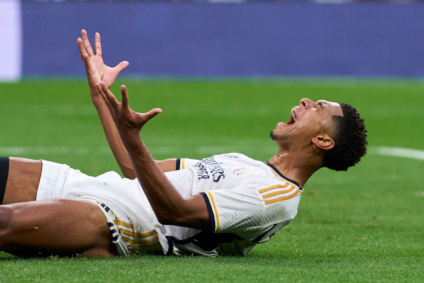 Bellingham lại là người hùng của Real Bellingham lại là người hùng của Real