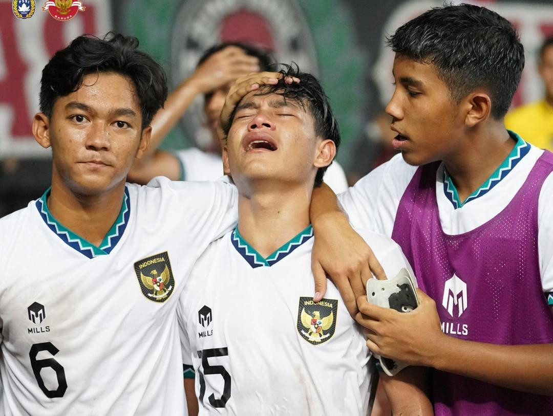 Các cầu thủ Indonesia thất vọng khi bị loại...