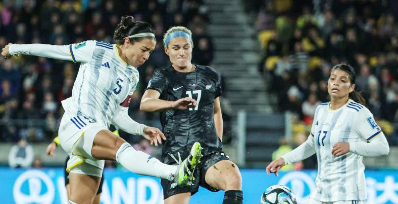 Philippines đã chơi áp sát, ngăn cản tối đa những bài phối hợp của đối thủ