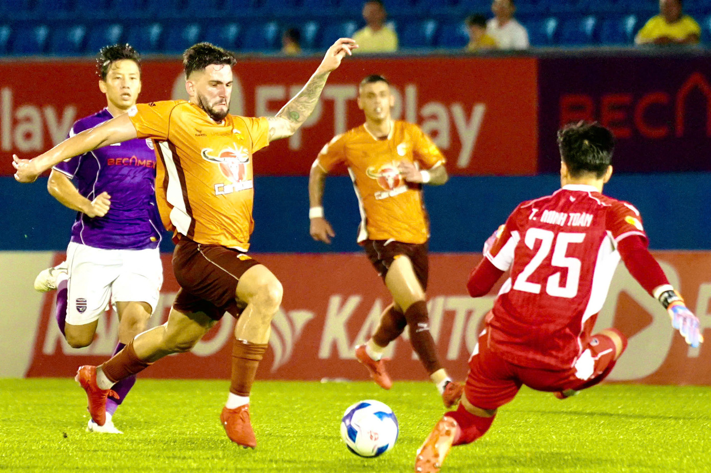 HAGL thảm bại trên sân Gò Đậu ảnh 26 HAGL thảm bại trên sân Gò Đậu ảnh 26