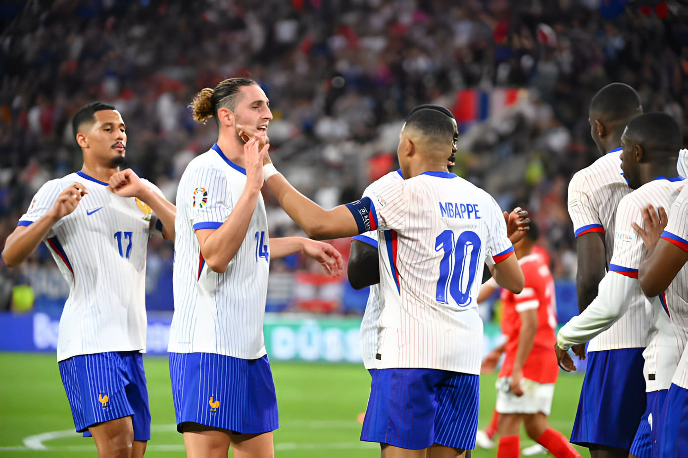 Mbappe im tiếng, tuyển Pháp nhọc nhằn vượt ải tuyển Áo ảnh 15