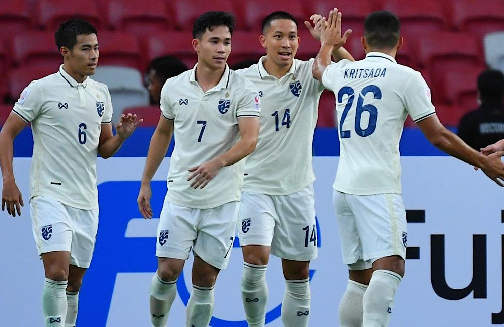 Supachok là người ấn định tỷ số 2-0 cho Thái Lan Supachok là người ấn định tỷ số 2-0 cho Thái Lan