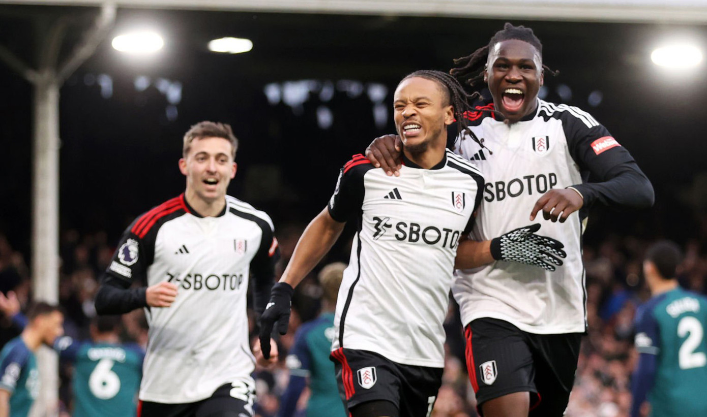 Bại trận trước Fulham 1-2, Arsenal tụt xuống hạng 4 tại Ngoại hạng Anh ảnh 17 Bại trận trước Fulham 1-2, Arsenal tụt xuống hạng 4 tại Ngoại hạng Anh ảnh 17