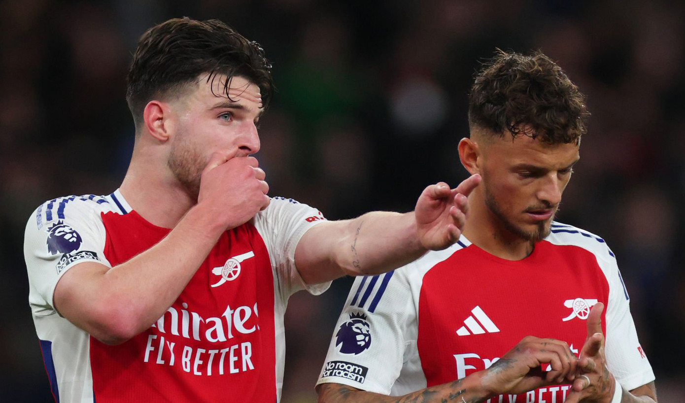 Rice và White là không đủ để giúp hàng thủ Arsenal đứng vững Rice và White là không đủ để giúp hàng thủ Arsenal đứng vững