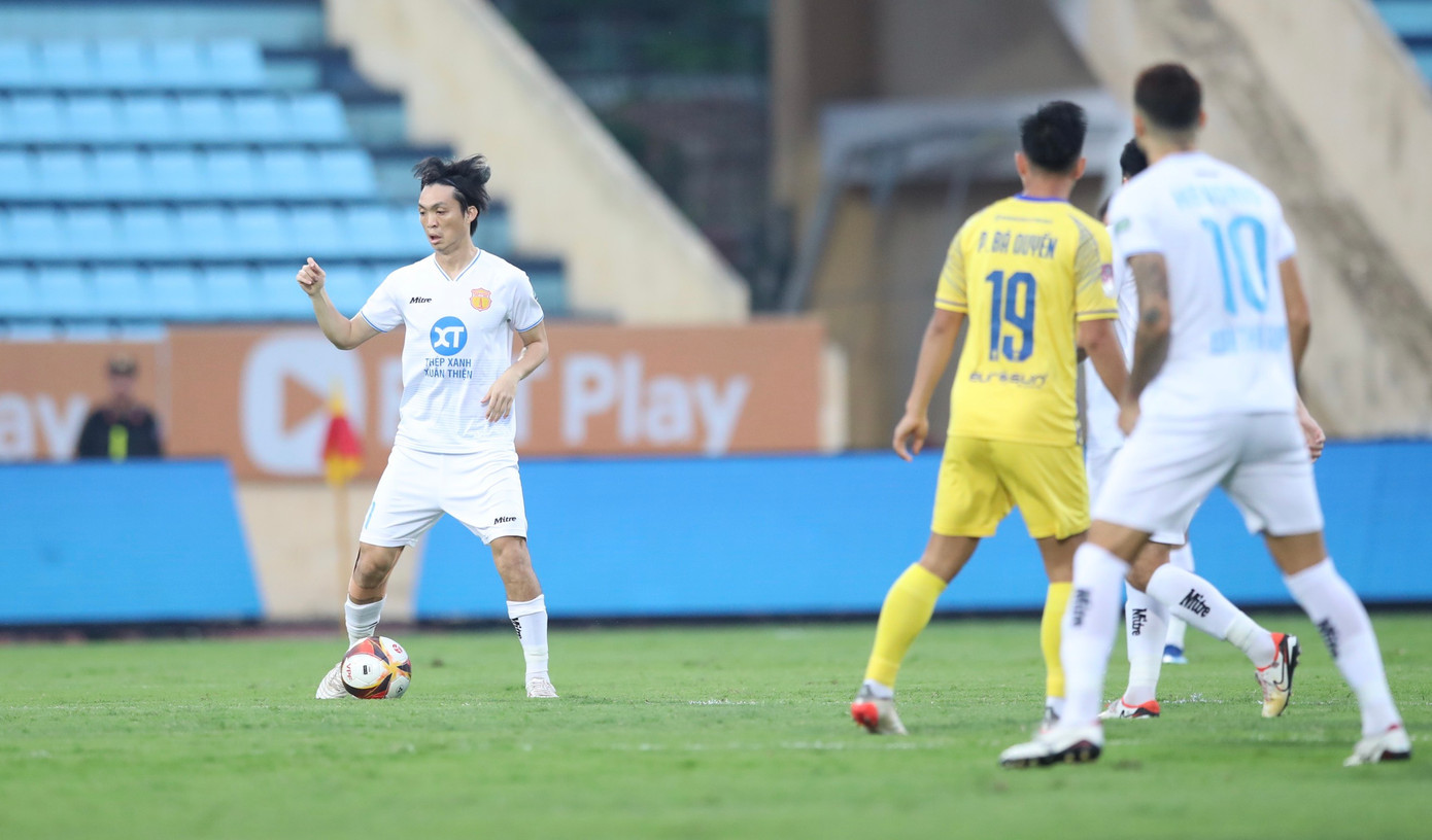 Mất điểm trước SLNA, Thép Xanh Nam Định bị Bình Định áp sát ảnh 7