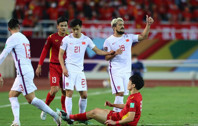 Luo Guofu là một trong nhiều cầu thủ nhập tịch thi đấu tệ của ĐT Trung Quốc Luo Guofu là một trong nhiều cầu thủ nhập tịch thi đấu tệ của ĐT Trung Quốc