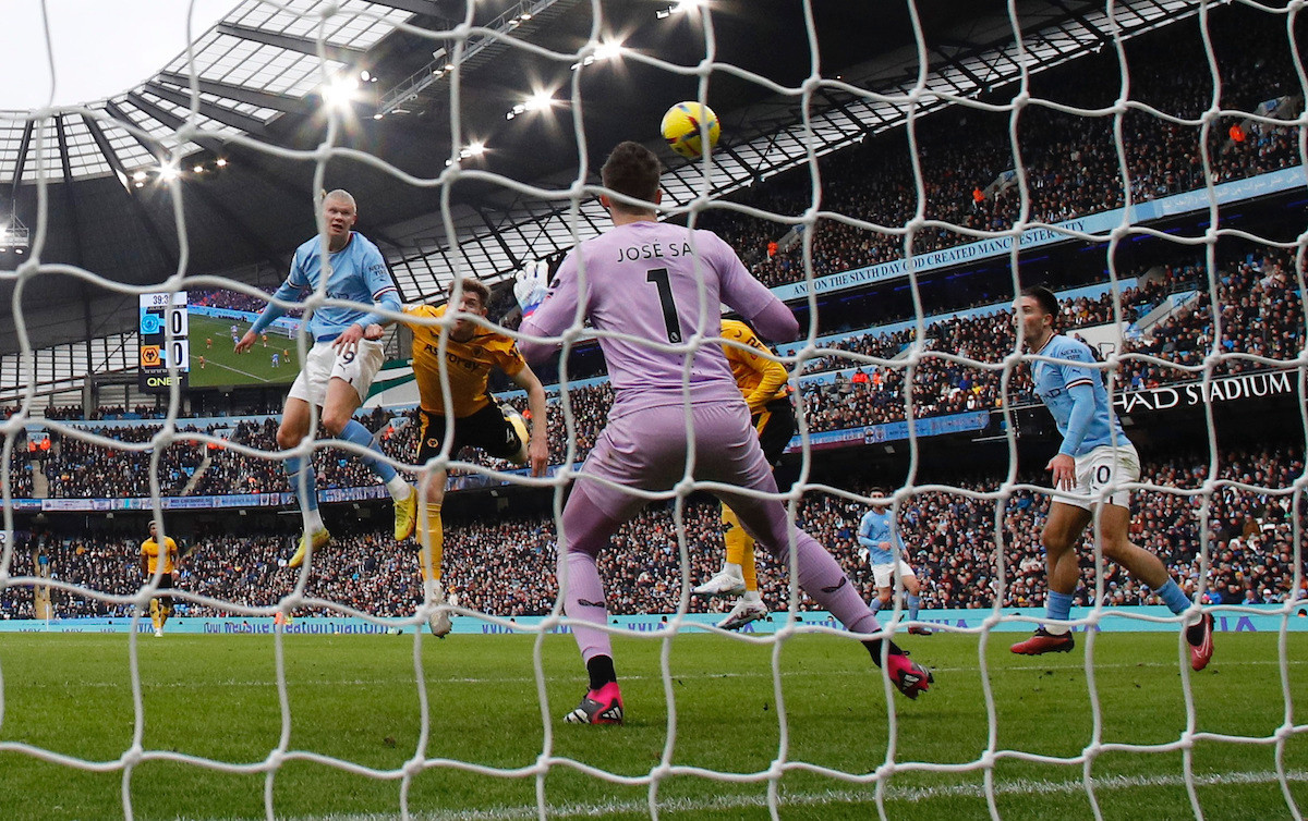 Haaland trong pha mở tỷ số trận đấu Haaland trong pha mở tỷ số trận đấu