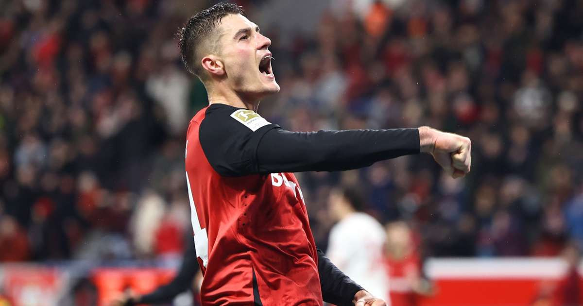 Leverkusen đang đá sân nhà rất sung