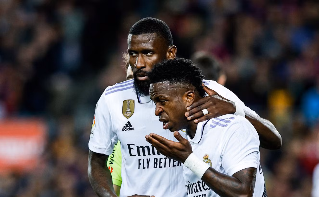 Bellingham lập cú đúp, Real ngược dòng hạ Barca 2-1 ảnh 15 Bellingham lập cú đúp, Real ngược dòng hạ Barca 2-1 ảnh 15
