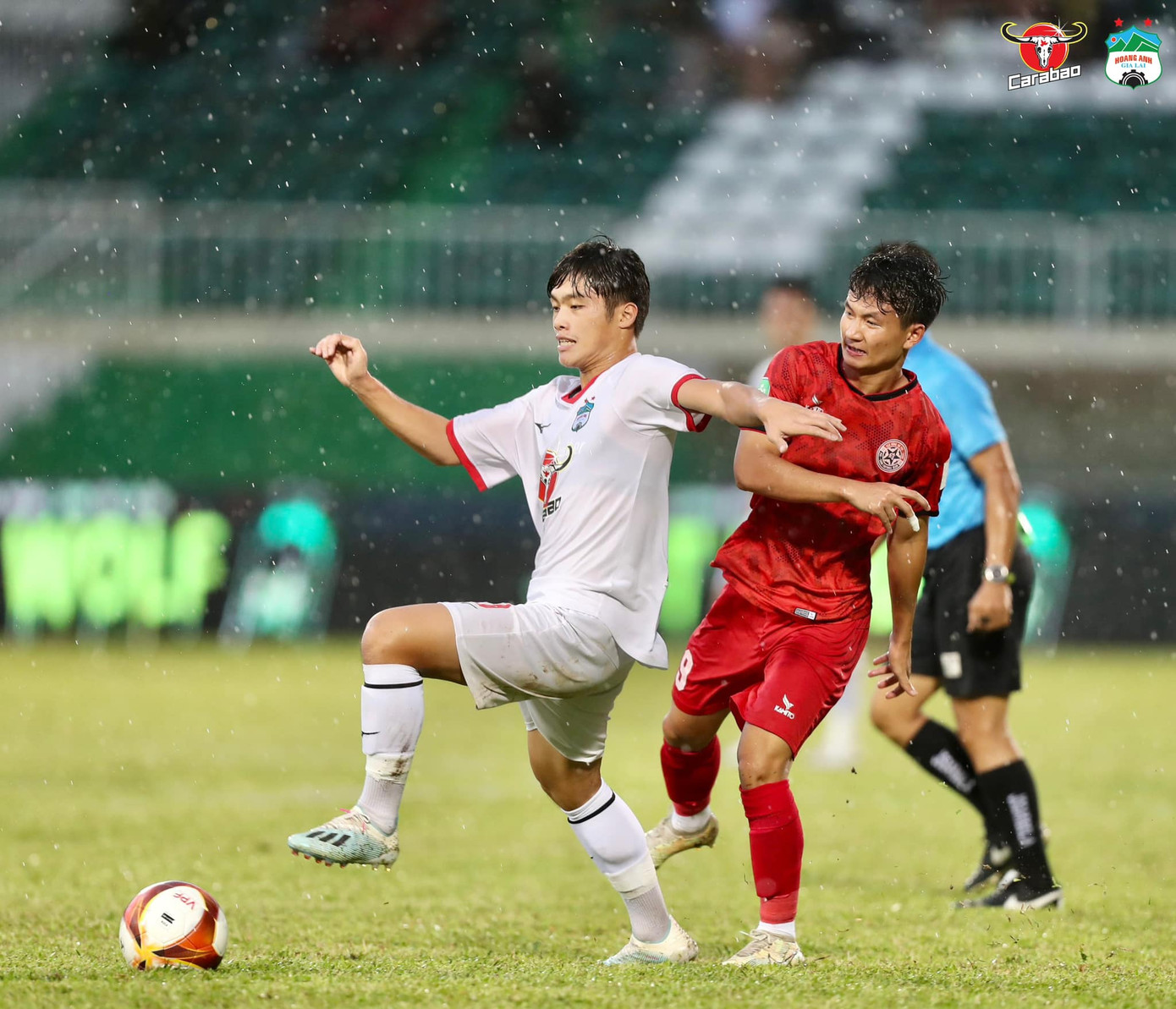 HAGL đang thể hiện phong độ rất phập phù