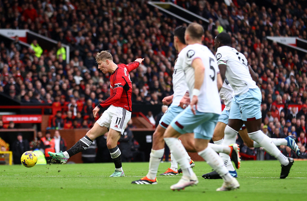 Hojlund đang cho thấy cái duyên ghi bàn của mình Hojlund đang cho thấy cái duyên ghi bàn của mình