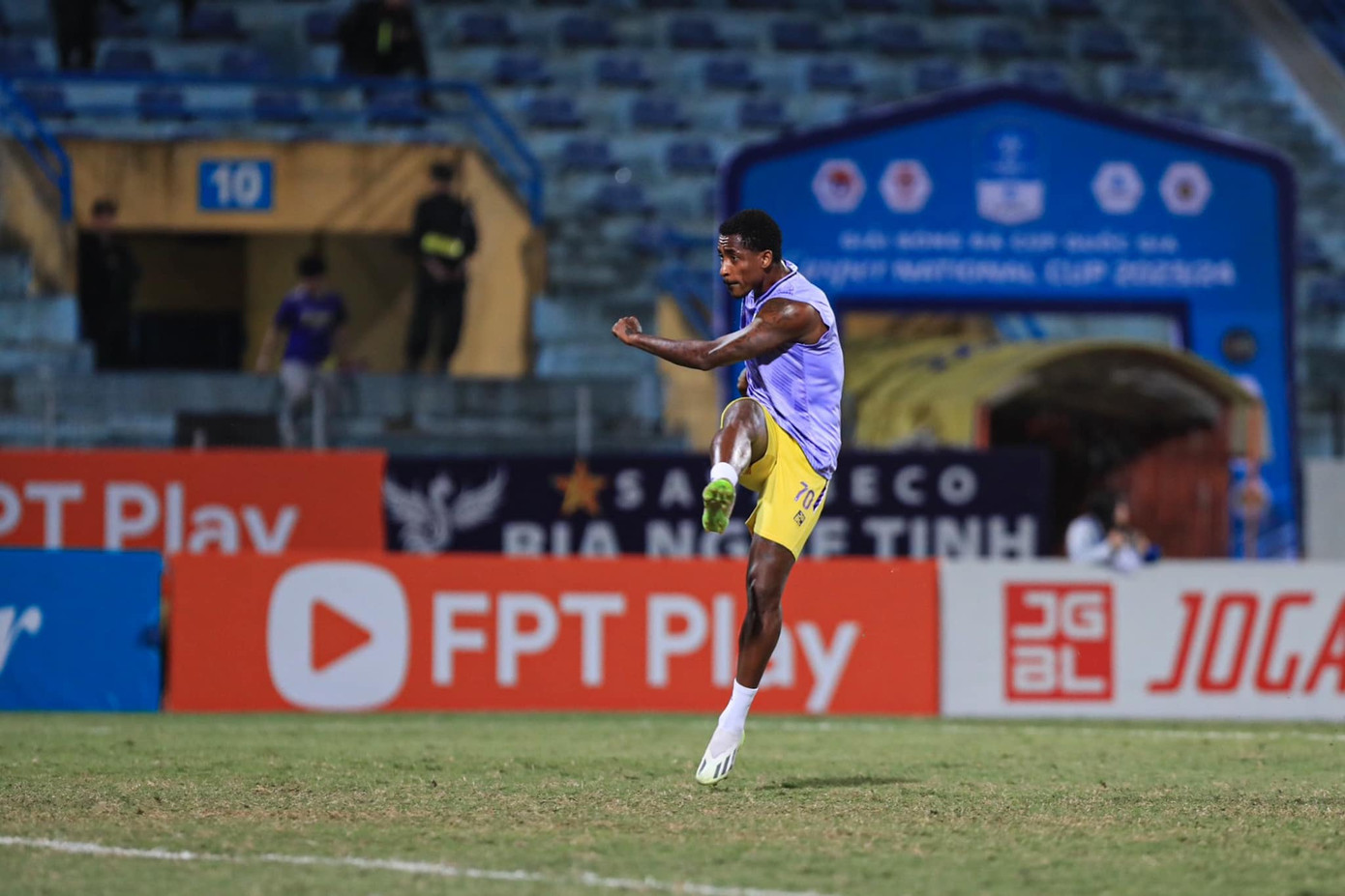 Ngoại binh tỏa sáng, Hà Nội FC vượt qua Hà Tĩnh ở Cúp Quốc gia 2024 ảnh 5