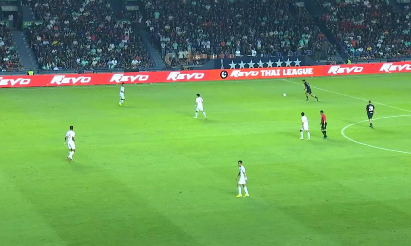 Cự ly dứt điểm của Supachai là rất xa Cự ly dứt điểm của Supachai là rất xa