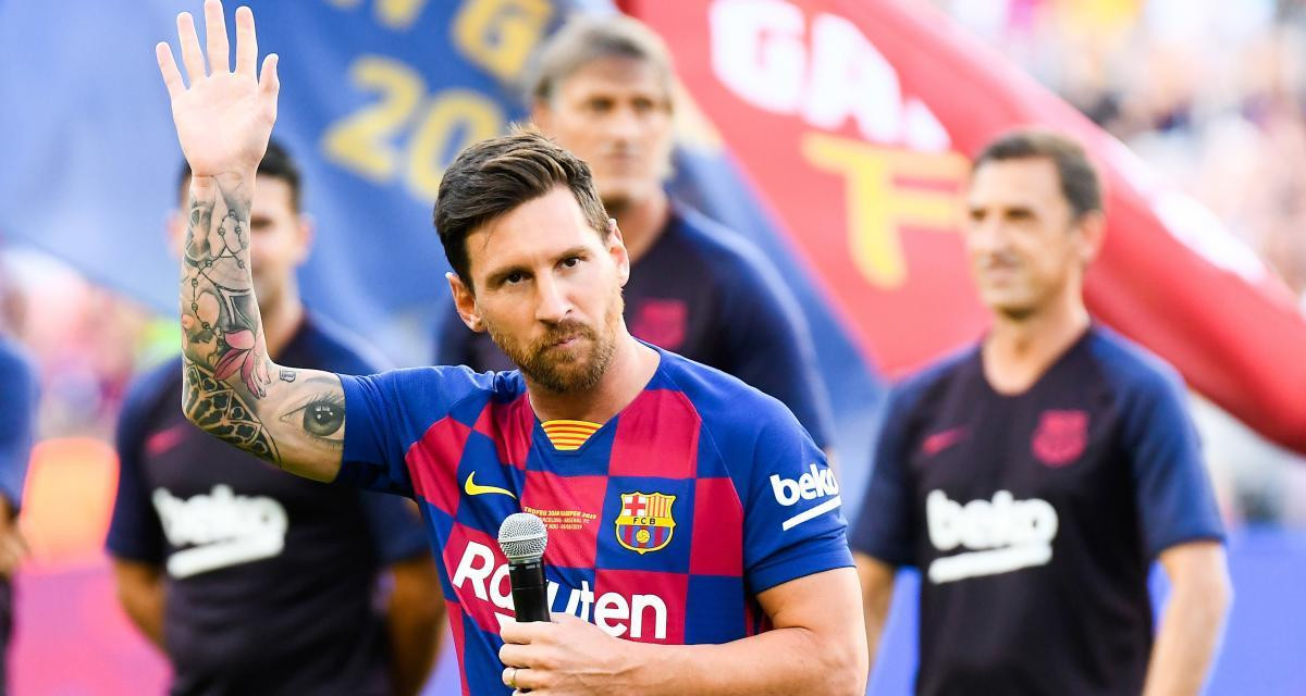 Sau 21 năm cống hiến, Messi đã rời Barca