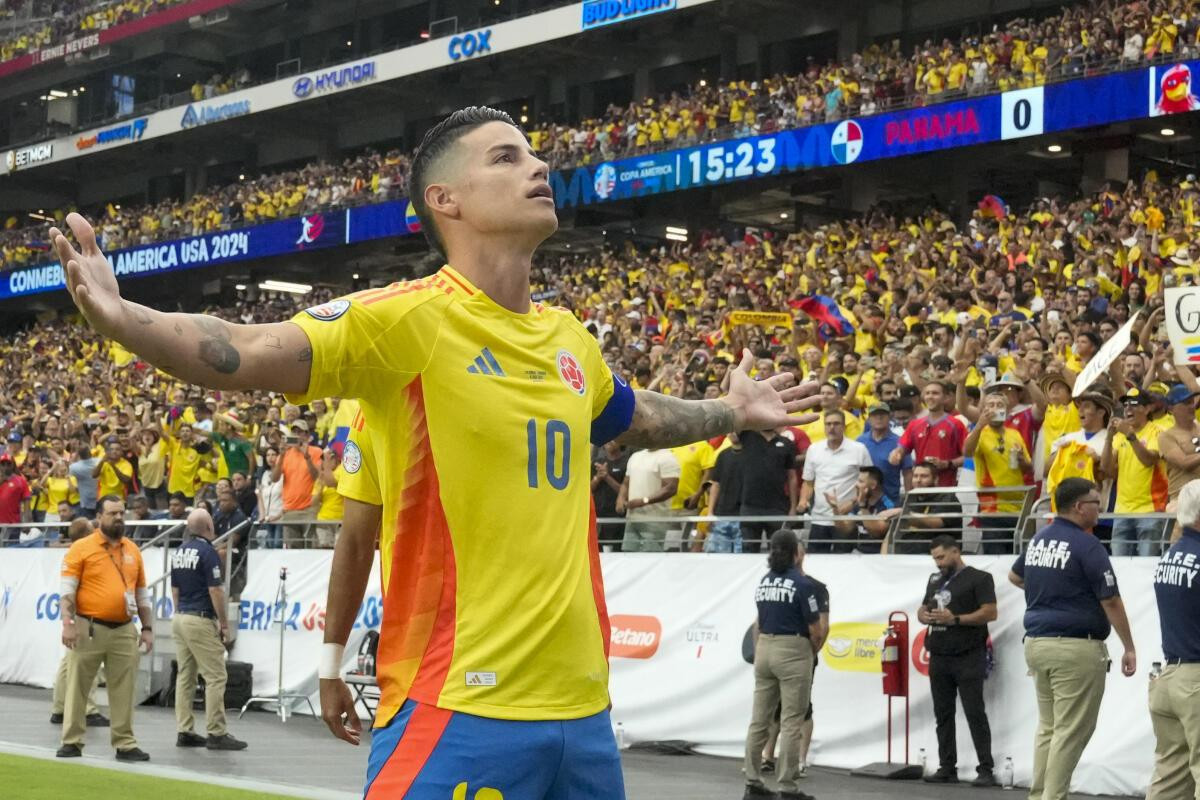 James Rodriguez có 6 kiến tạo từ đầu giải James Rodriguez có 6 kiến tạo từ đầu giải