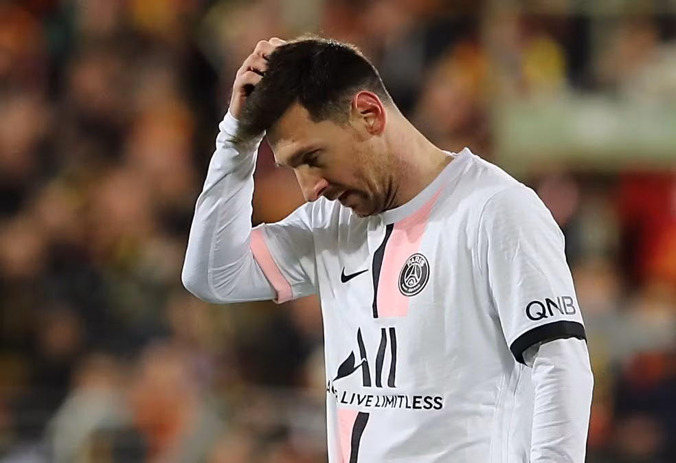 Messi hầu như 'mất tích' trên sân