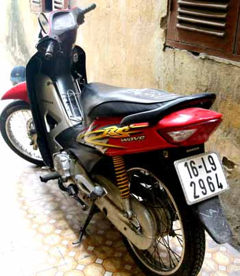 Xe máy bị cáo Giang cướp của nạn nhân