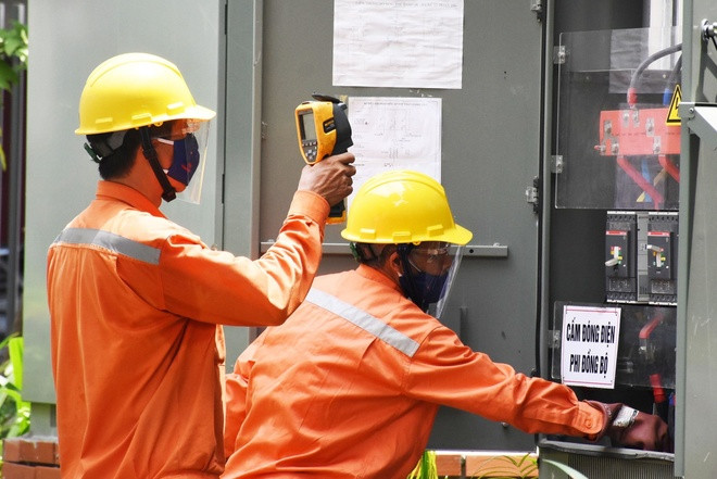 Giá điện sẽ được tính cả các khoản lỗ chưa được bù đắp của EVN.