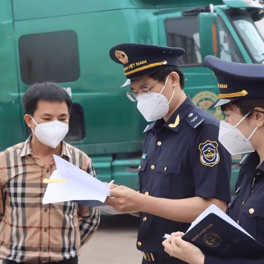 Tổng cục Hải quan yêu cầu ngăn chặn, xử lý kịp thời các trường hợp kê khai trị giá hải quan bất hợp lý để gian lận, trốn thuế.