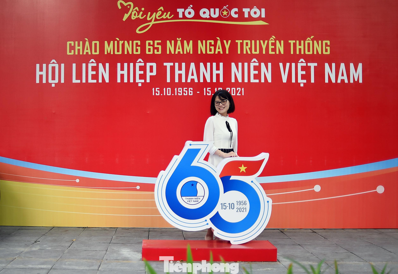 Trong những ngày qua, nhiều cán bộ Đoàn, Hội và các bạn trẻ đã chụp ảnh ở khu vực tiểu cảnh này để lưu dấu mốc chặng đường phát triển của Hội LHTN Việt Nam. Đặc biệt, những hình ảnh này đã được nhiều người chia sẻ trên tài khoản mạng xã hội cá nhân để tiếp tục lan tỏa. Trong những ngày qua, nhiều cán bộ Đoàn, Hội và các bạn trẻ đã chụp ảnh ở khu vực tiểu cảnh này để lưu dấu mốc chặng đường phát triển của Hội LHTN Việt Nam. Đặc biệt, những hình ảnh này đã được nhiều người chia sẻ trên tài khoản mạng xã hội cá nhân để tiếp tục lan tỏa.