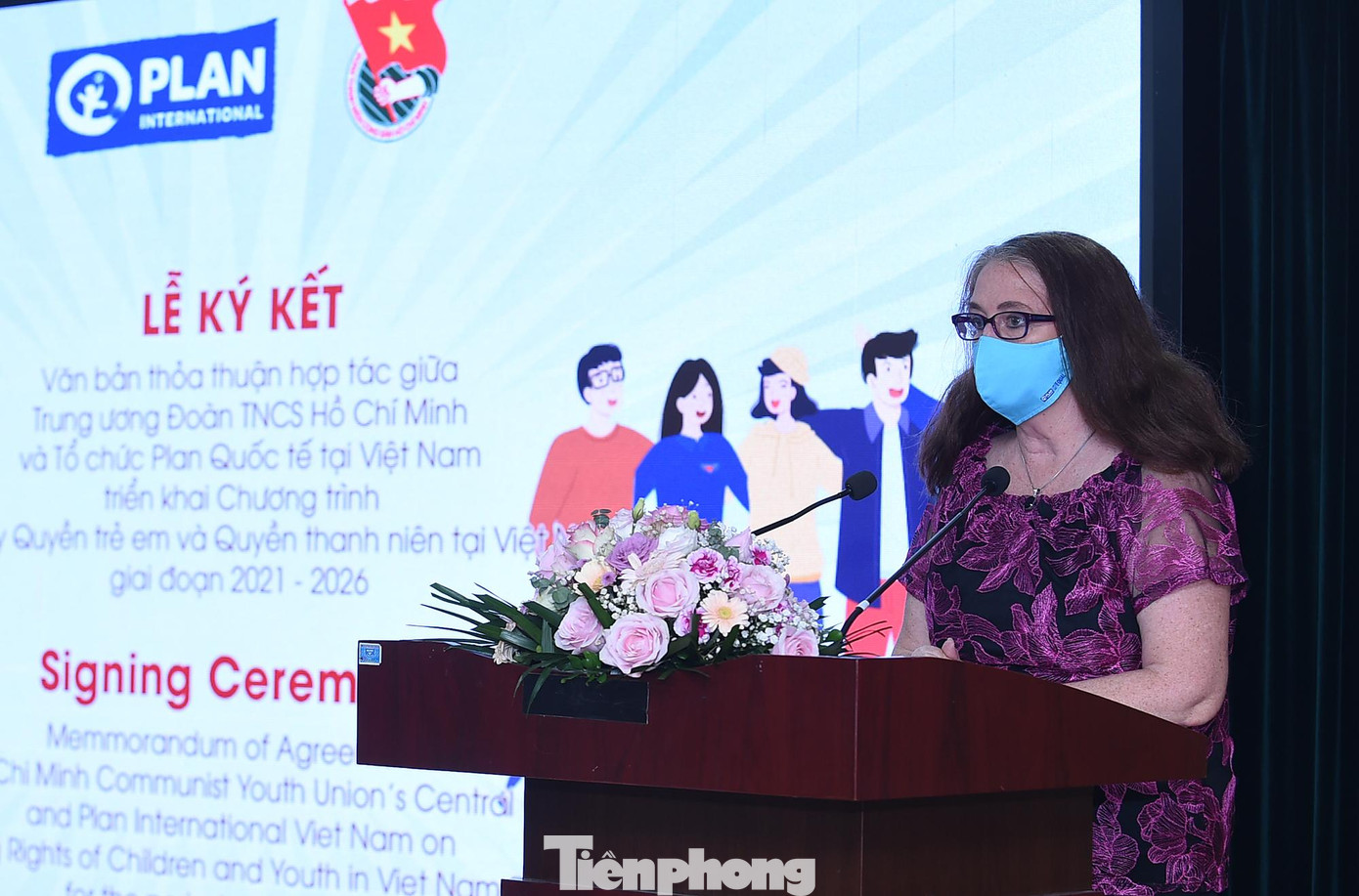 Bà Sharon Maree Kane phát biểu tại lễ ký kết. - Ảnh: Xuân Tùng