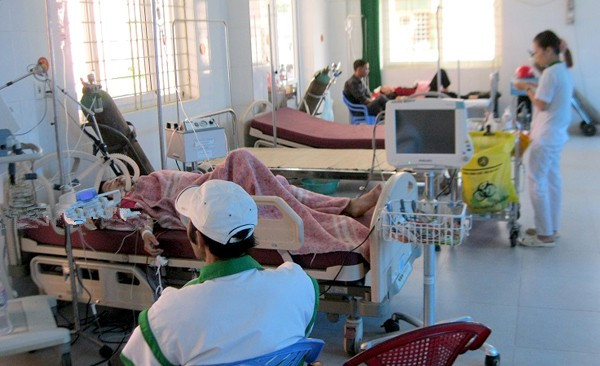 Các nạn nhân đang được điều trị tích cực tại Bệnh viện Đa khoa Lào Cai