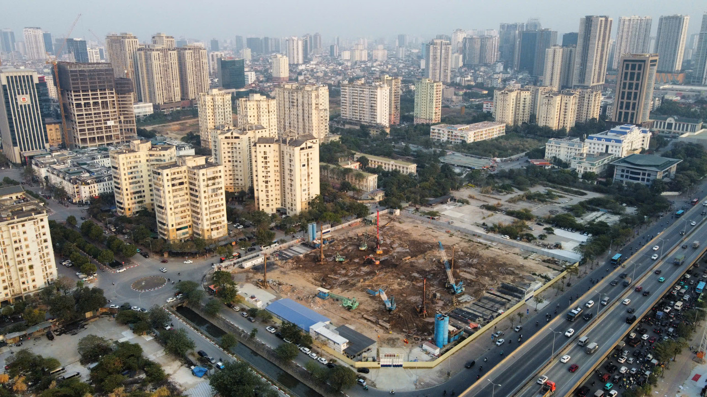 Theo CBRE, tính đến quý IV/2024, giá bán căn hộ chung cư tại Hà Nội đạt 72 triệu đồng/m2. Đây là mức tăng cao nhất ghi nhận được trong vòng 8 năm trở lại đây. Ảnh: Ninh Phan.