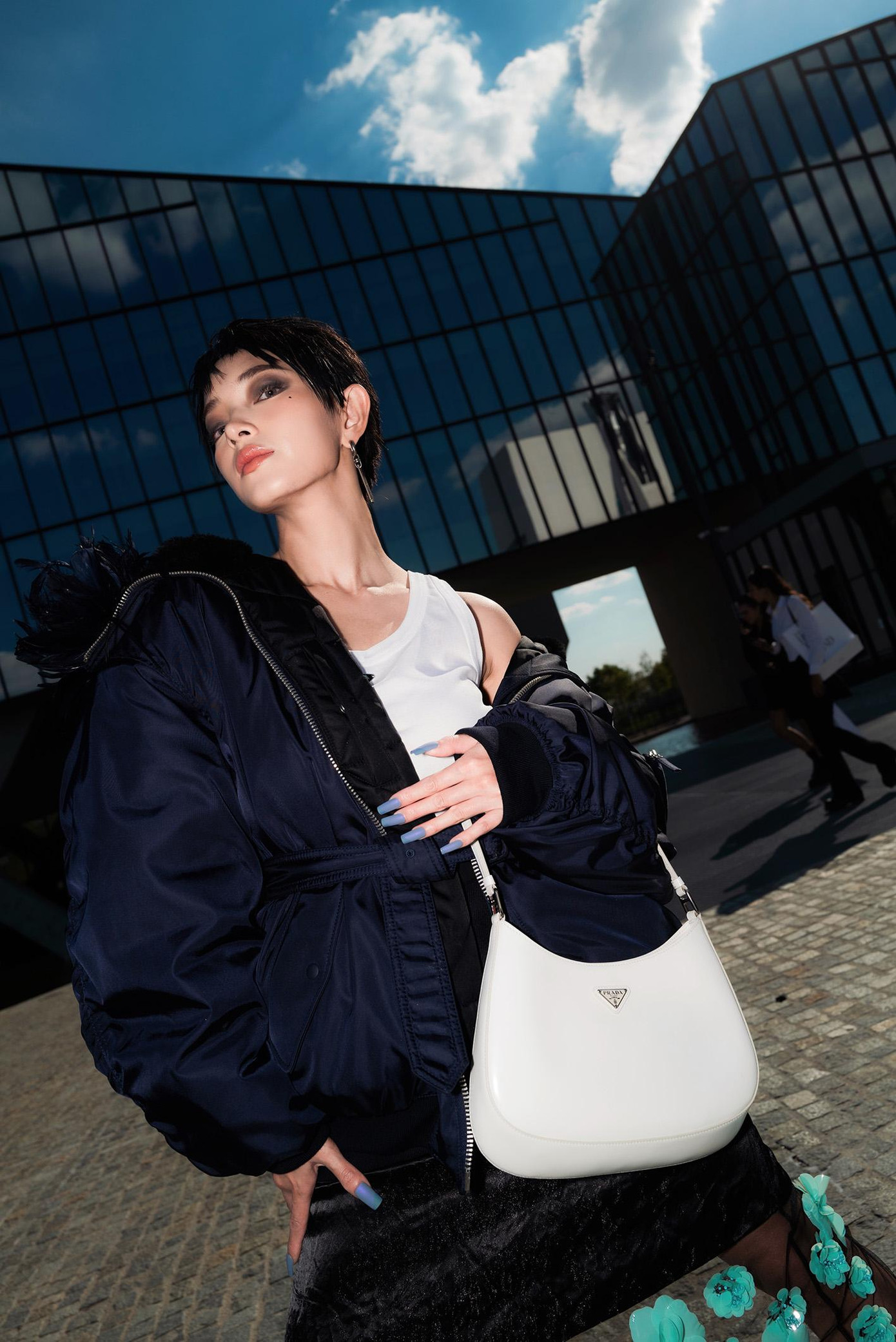 Hình ảnh mới của Châu Bùi nhận được sự quan tâm lớn.