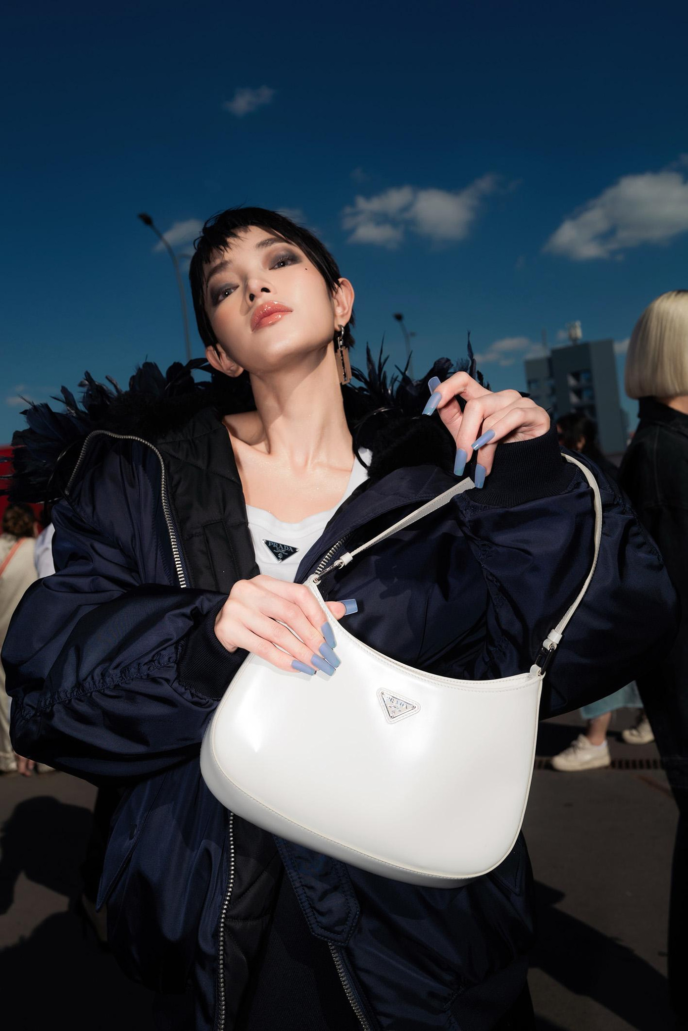 Châu Bùi xem việc cắt tóc là một trải nghiệm mới mà bản thân vô cùng thích thú.