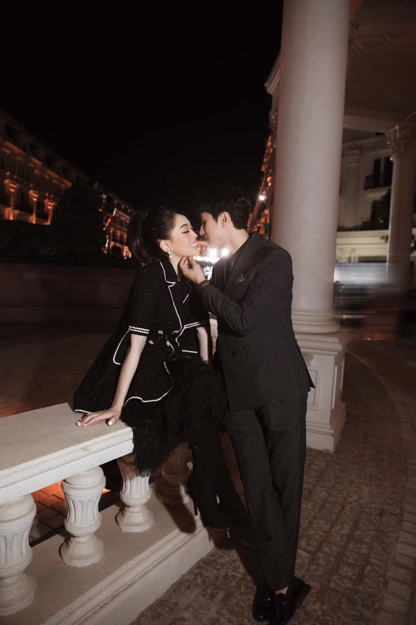 Đám cưới của cặp đôi Phương Nga - Bình An đang là chủ đề được cư dân mạng quan tâm.