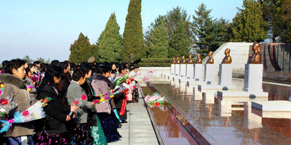 Dân Triều Tiên cũng có nhiều hoạt động hướng tới Ngày của Mẹ 16-11