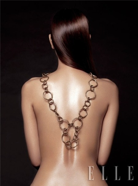 Loạt ảnh nude nóng bỏng mắt của mỹ nhân Việt ảnh 8