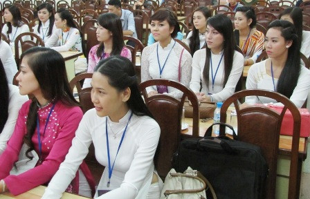 Các nữ sinh lọt vào vòng chung kết cuộc thi Miss ĐH Huế