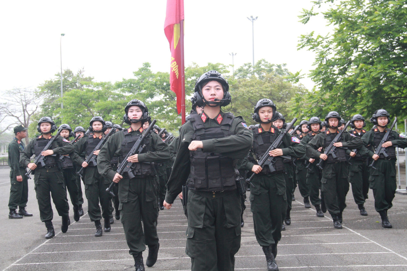 Gần 5.000 cán bộ chiến sĩ tham gia lễ kỷ niệm.