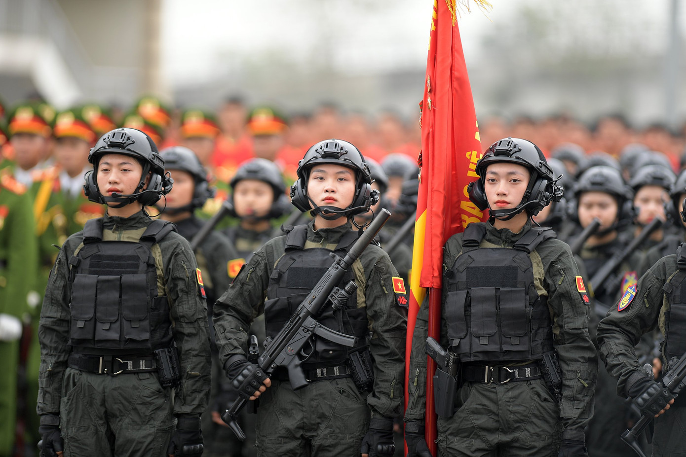 Hàng nghìn cán bộ chiến sĩ CSCĐ có mặt tại buổi lễ. Ảnh: Dương Triều. Hàng nghìn cán bộ chiến sĩ CSCĐ có mặt tại buổi lễ. Ảnh: Dương Triều.