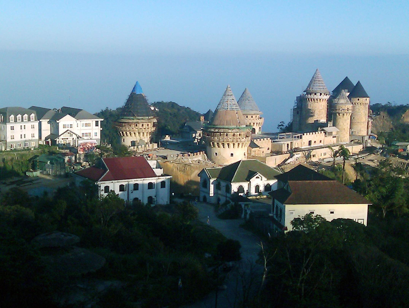 Kiến trúc trên đỉnh Bà Nà mang phong cách Pháp