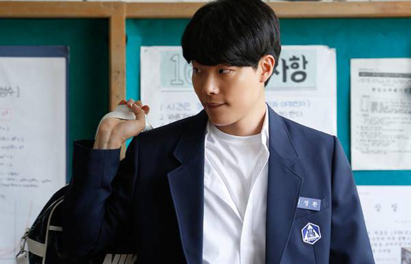 Ryu Joon Yeol nổi tiếng nhờ bộ phim "Reply 1988". Trong phim, anh vào vai một học sinh cấp 3, yêu thầm nữ chính. Ryu Joon Yeol nổi tiếng nhờ bộ phim "Reply 1988". Trong phim, anh vào vai một học sinh cấp 3, yêu thầm nữ chính.